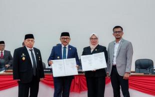 Gubernur dan DPRD Sulbar Resmi Diteken Sepakati KUA-PPAS 2026