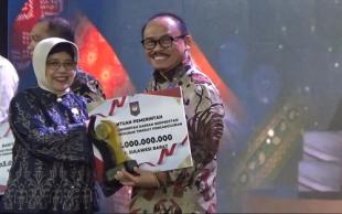 Berhasil Tekan Angka Pengangguran, Pemprov Sulbar Diganjar Penghargaan