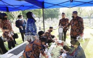 Lebaran Ketiga Tanpa Sang Istri, SBY: Hidup Saya Tak Akan Pernah Sama Lagi