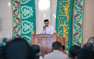 Dari Mimbar Masjid, Gubernur Sulbar Serukan Pentinnya Persatuan