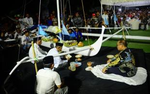 Makkuliwa; Meminang Restu Langit