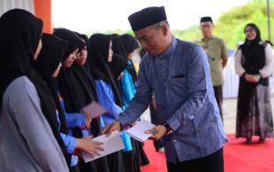 Berbagi Ramadan, KONI Sulbar Salurkan Santunan
